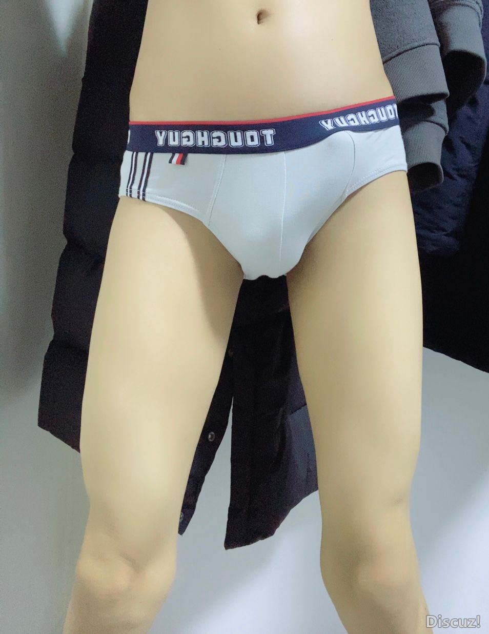 underwear-20220217-004454-0002-Qmvvjx9e.jpeg